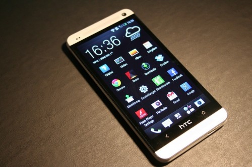 HTC ONE M7