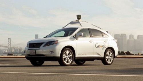 Gün Geçtikçe Büyüyen Google Şirketi Sürücüsüz Araç Yaptı