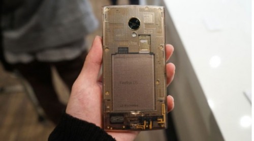 Transparan Bir Telefon İster Misiniz?